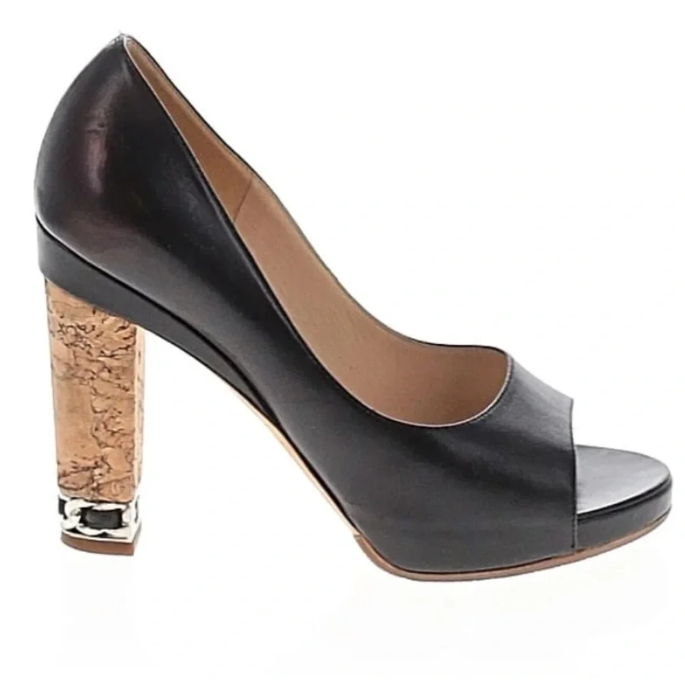 EUC CHANEL Black Leather Heels with Cork Detail - size 6 - come w box and caps